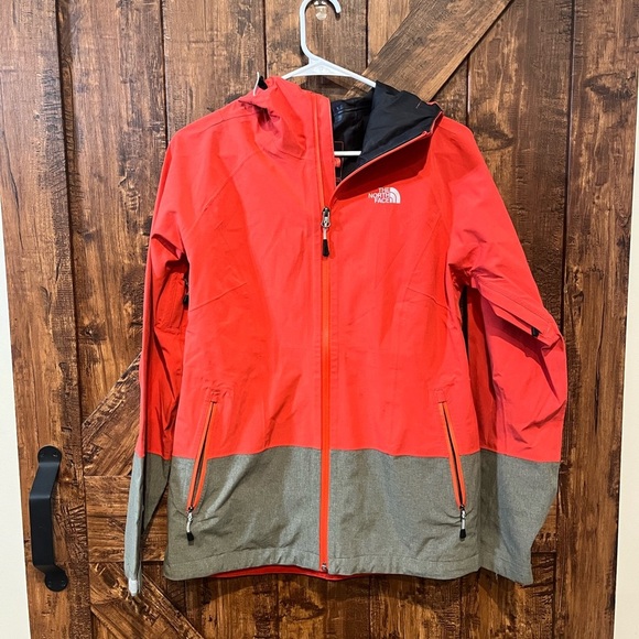 The North Face Womens rain/ wind breaker jacket pink and gray size‎ small - Picture 1 of 14